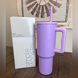 Simple modern 40oz Trek tumbler in Ice Electric Lavender